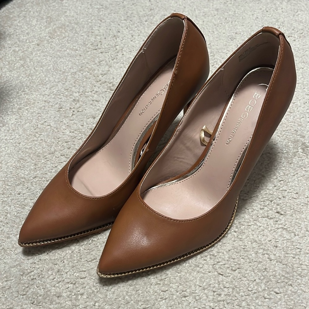 Woman’s BCBGeneration Brown Gold trim heels (worn 2 times)